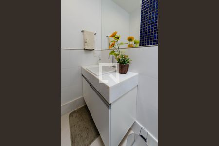 Casa à venda com 512m², 4 quartos e 4 vagasLavabo