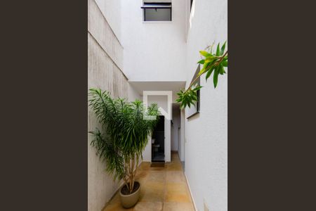 Casa à venda com 512m², 4 quartos e 4 vagasCorredor