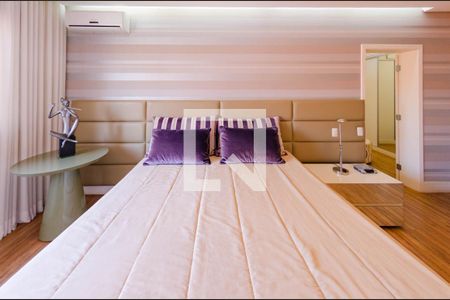 Casa à venda com 512m², 4 quartos e 4 vagasSuíte 1