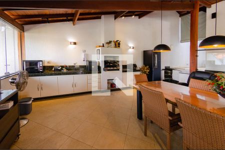 Casa à venda com 512m², 4 quartos e 4 vagasÁrea gourmet 2