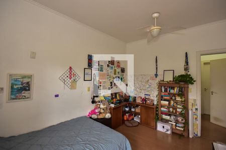 Casa à venda com 500m², 4 quartos e 3 vagas Casa à venda com 500m², 4 quartos e 3 vagasSuíte 1