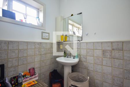 Casa à venda com 500m², 4 quartos e 3 vagas Casa à venda com 500m², 4 quartos e 3 vagasBanheiro Suíte 1