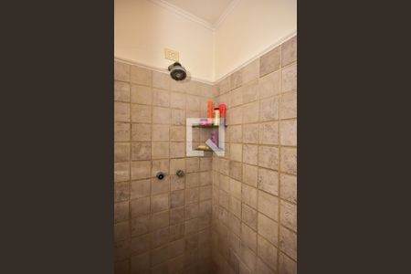 Casa à venda com 500m², 4 quartos e 3 vagas Casa à venda com 500m², 4 quartos e 3 vagasChuveiro do Banheiro da Suíte 3