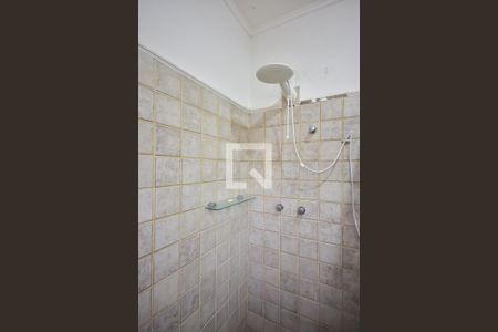 Casa à venda com 500m², 4 quartos e 3 vagas Casa à venda com 500m², 4 quartos e 3 vagasBanheiro Suíte 4