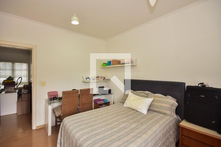 Casa à venda com 500m², 4 quartos e 3 vagas Casa à venda com 500m², 4 quartos e 3 vagasSuíte 2