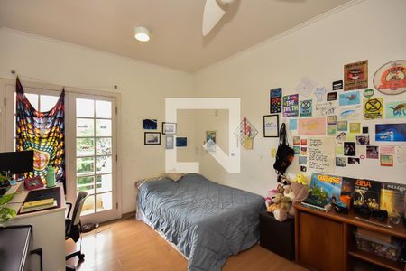 Casa à venda com 500m², 4 quartos e 3 vagas Casa à venda com 500m², 4 quartos e 3 vagasSuíte 1