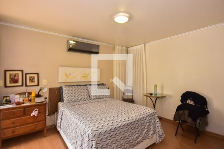 Casa à venda com 500m², 4 quartos e 3 vagas Casa à venda com 500m², 4 quartos e 3 vagasSuíte 3