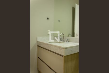 Apartamento à venda com 94m², 3 quartos e 2 vagas Apartamento à venda com 94m², 3 quartos e 2 vagasBanheiro