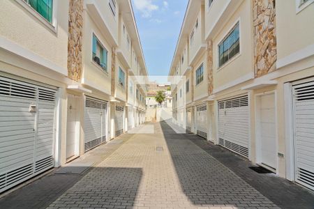 Casa de condomínio para alugar com 145m², 3 quartos e 2 vagas Casa de condomínio para alugar com 145m², 3 quartos e 2 vagasÁrea comum