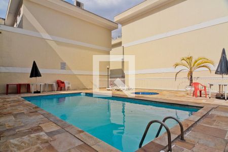 Casa de condomínio para alugar com 145m², 3 quartos e 2 vagas Casa de condomínio para alugar com 145m², 3 quartos e 2 vagasÁrea comum - Piscina