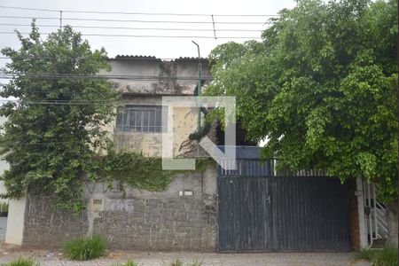 Casa à venda com 720m², 5 quartos e 3 vagasFachada