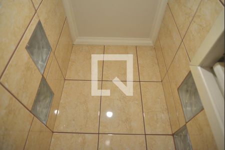 Casa à venda com 720m², 5 quartos e 3 vagasBanheiro 2