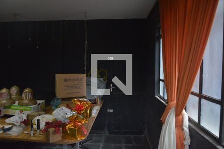 Casa à venda com 720m², 5 quartos e 3 vagasEdícula