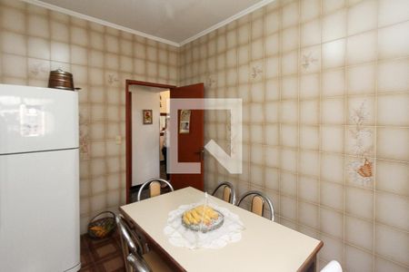 Casa à venda com 250m², 3 quartos e 3 vagas Casa à venda com 250m², 3 quartos e 3 vagasCozinha