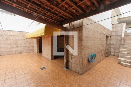 Casa à venda com 250m², 3 quartos e 3 vagas Casa à venda com 250m², 3 quartos e 3 vagasQuintal