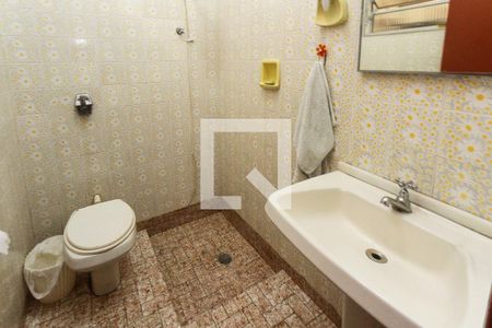 Casa à venda com 250m², 3 quartos e 3 vagas Casa à venda com 250m², 3 quartos e 3 vagasBanheiro 02