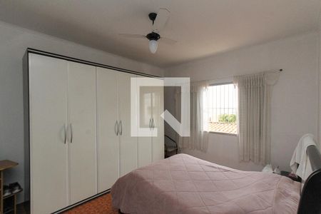 Casa à venda com 250m², 3 quartos e 3 vagas Casa à venda com 250m², 3 quartos e 3 vagasQuarto 02