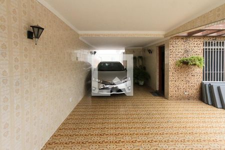 Casa à venda com 250m², 3 quartos e 3 vagas Casa à venda com 250m², 3 quartos e 3 vagasGaragem