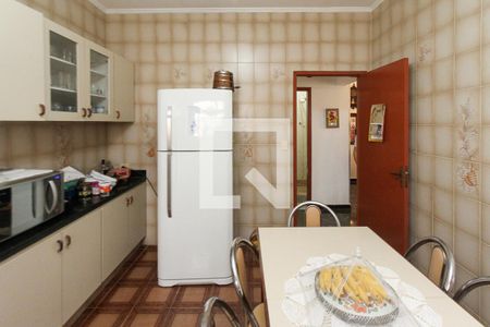 Casa à venda com 250m², 3 quartos e 3 vagas Casa à venda com 250m², 3 quartos e 3 vagasCozinha