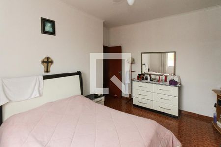 Casa à venda com 250m², 3 quartos e 3 vagas Casa à venda com 250m², 3 quartos e 3 vagasQuarto 02