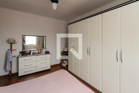 Casa à venda com 250m², 3 quartos e 3 vagas Casa à venda com 250m², 3 quartos e 3 vagasQuarto 02