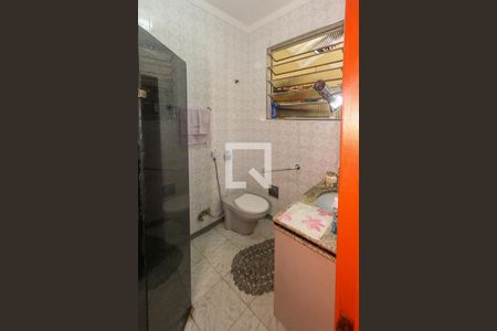 Casa à venda com 250m², 3 quartos e 3 vagas Casa à venda com 250m², 3 quartos e 3 vagasBanheiro Social