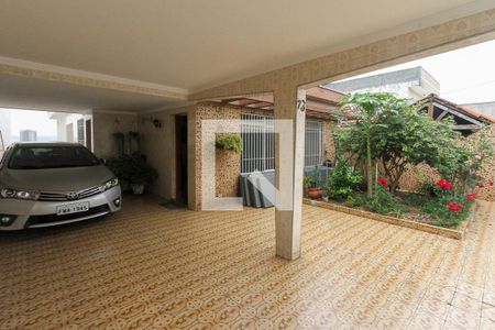 Casa à venda com 250m², 3 quartos e 3 vagas Casa à venda com 250m², 3 quartos e 3 vagasGaragem