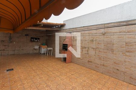 Casa à venda com 250m², 3 quartos e 3 vagas Casa à venda com 250m², 3 quartos e 3 vagasQuintal