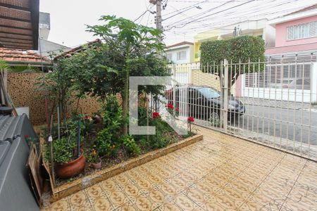 Casa à venda com 250m², 3 quartos e 3 vagas Casa à venda com 250m², 3 quartos e 3 vagasFachada