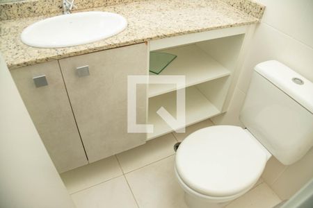 Apartamento à venda com 52m², 2 quartos e 1 vaga Apartamento à venda com 52m², 2 quartos e 1 vagaBanheiro da suíte