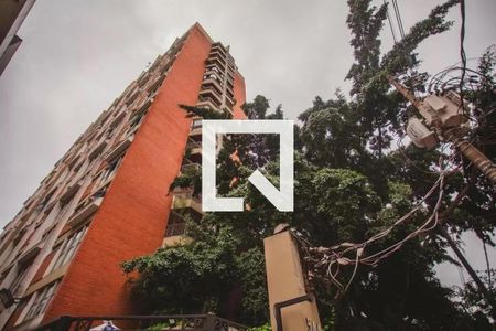 Apartamento à venda com 57m², 1 quarto e 1 vaga Apartamento à venda com 57m², 1 quarto e 1 vagaFachada
