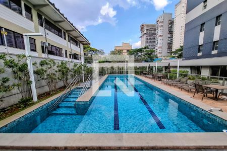 Apartamento à venda com 113m², 3 quartos e 3 vagas Apartamento à venda com 113m², 3 quartos e 3 vagasÁrea comum - Piscina