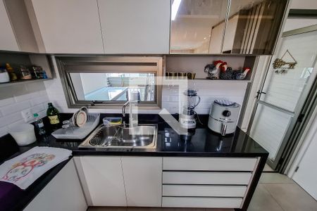 Apartamento à venda com 113m², 3 quartos e 3 vagas Apartamento à venda com 113m², 3 quartos e 3 vagasCozinha