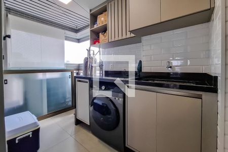 Apartamento à venda com 113m², 3 quartos e 3 vagas Apartamento à venda com 113m², 3 quartos e 3 vagasÁrea de Serviço