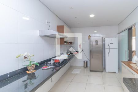 Casa à venda com 150m², 4 quartos e 3 vagasCozinha