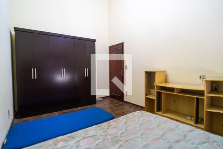 Casa para alugar com 6200m², 4 quartos e 4 vagas Casa para alugar com 6200m², 4 quartos e 4 vagasQuarto 2