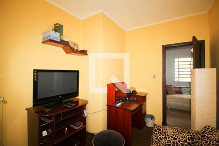 Casa à venda com 360m², 3 quartos e 3 vagas Casa à venda com 360m², 3 quartos e 3 vagasQuarto 4