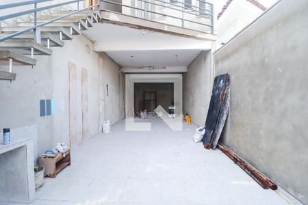 Casa à venda com 108m², 2 quartos e 4 vagas Casa à venda com 108m², 2 quartos e 4 vagasGaragem