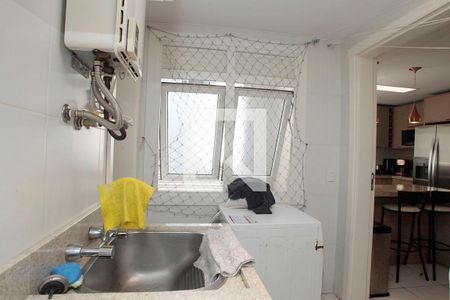 Apartamento à venda com 137m², 3 quartos e 2 vagasÁrea de Serviço + Banheiro 5 Serviço