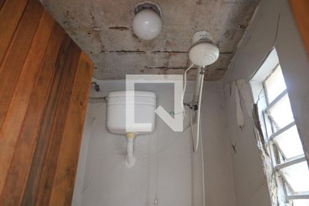 Casa à venda com 180m², 3 quartos e 2 vagasBanheiro de serviço