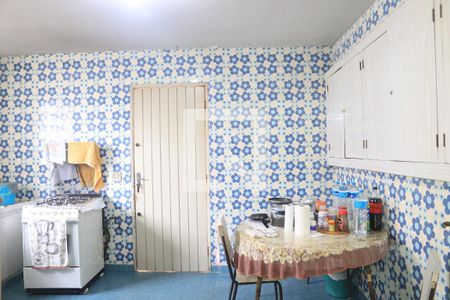 Casa à venda com 180m², 3 quartos e 2 vagasCozinha