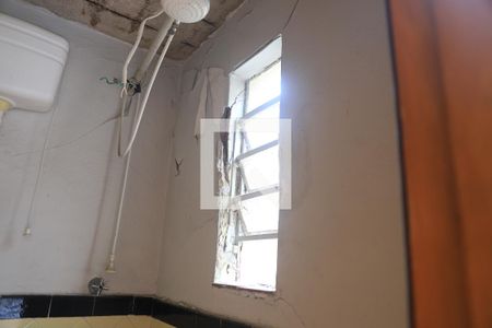 Casa à venda com 180m², 3 quartos e 2 vagasBanheiro de serviço