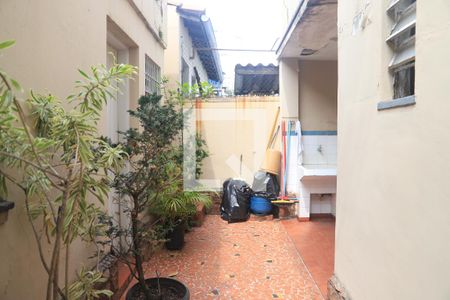 Casa à venda com 180m², 3 quartos e 2 vagasQuintal