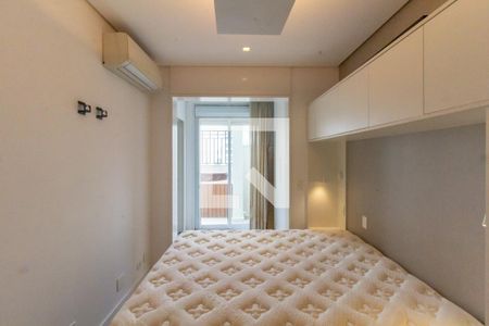 Apartamento à venda com 175m², 3 quartos e 3 vagas Apartamento à venda com 175m², 3 quartos e 3 vagasQuarto 2 - Suíte