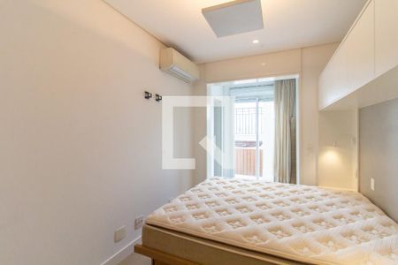 Apartamento à venda com 175m², 3 quartos e 3 vagas Apartamento à venda com 175m², 3 quartos e 3 vagasQuarto 2 - Suíte