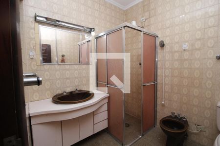 Casa à venda com 136m², 2 quartos e 1 vagaBanheiro