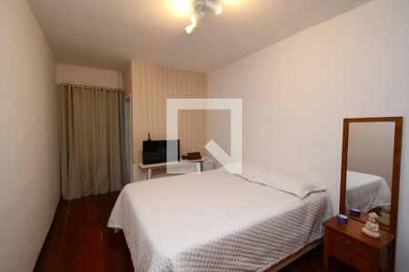 Casa à venda com 150m², 2 quartos e 2 vagasSuíte