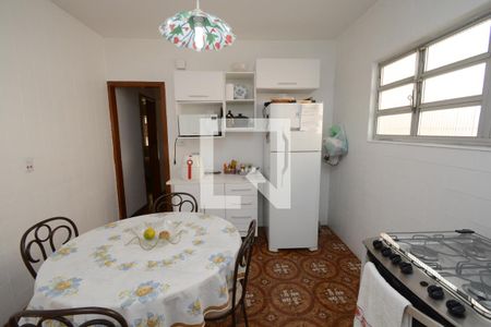 Casa à venda com 150m², 2 quartos e 2 vagasCozinha