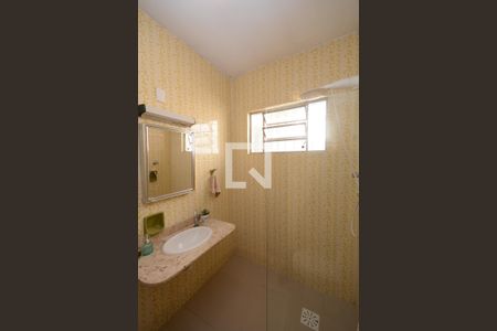 Casa à venda com 150m², 2 quartos e 2 vagasBanheiro