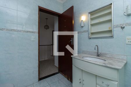 Casa à venda com 340m², 3 quartos e 5 vagas Casa à venda com 340m², 3 quartos e 5 vagasBanheiro 2